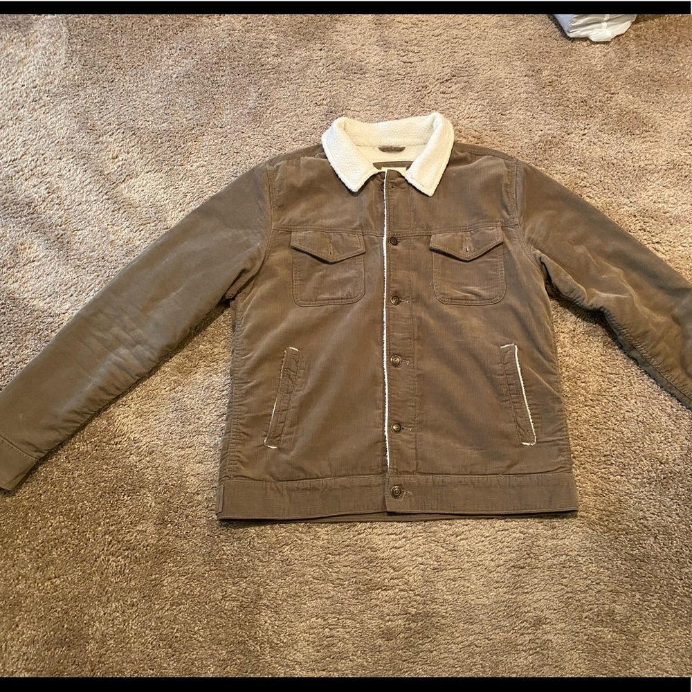 Marine layer Stockholm Sherpa jacket. Faded sage